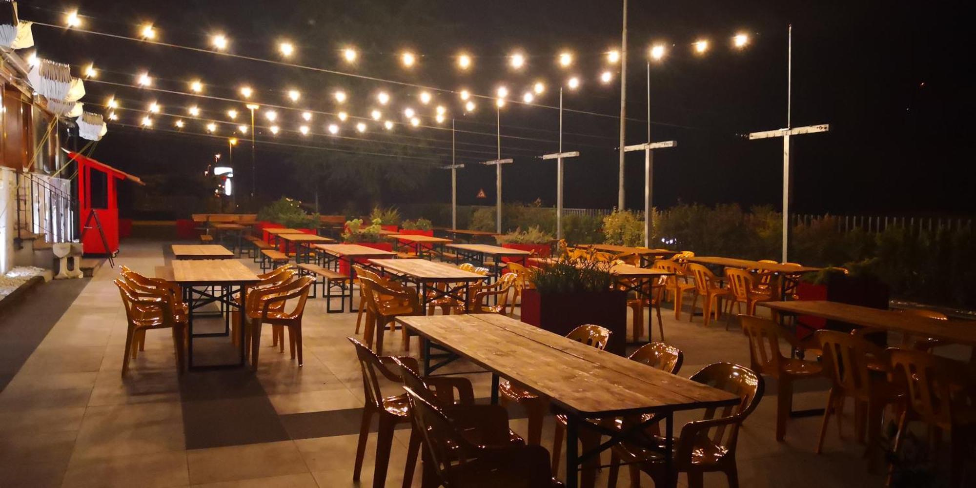 Millaenya Inn Entratico Екстериор снимка
