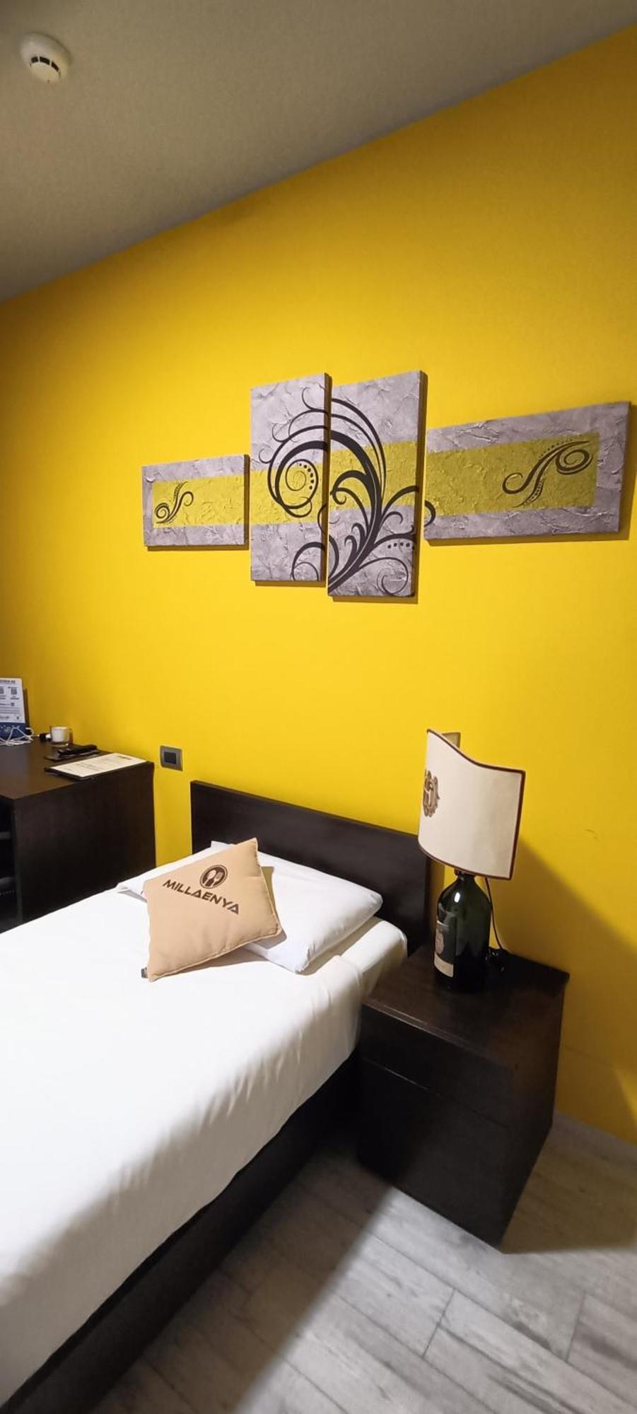 Millaenya Inn Entratico Екстериор снимка