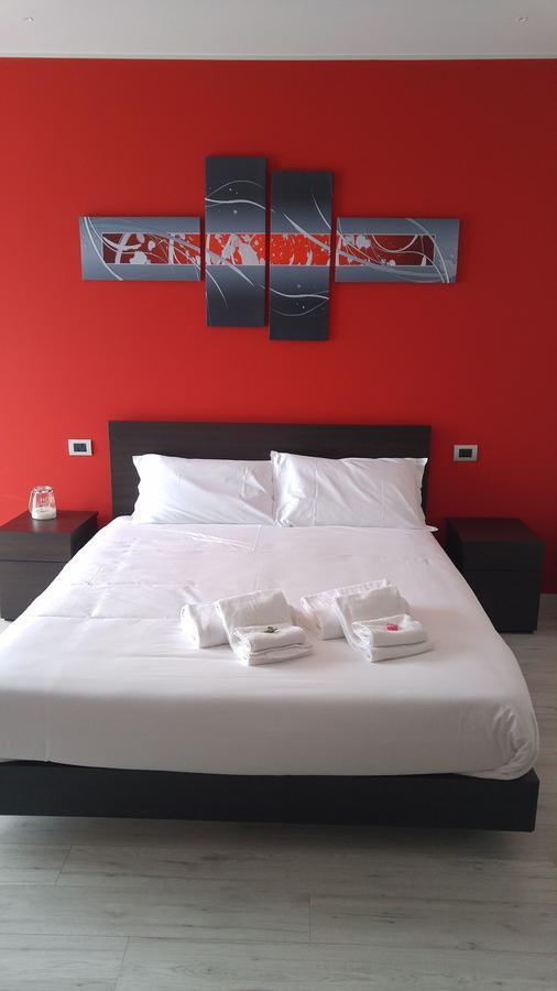 Millaenya Inn Entratico Екстериор снимка
